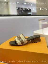 Picture of Louis Vuitton Slippers _SKULVsz34-424cmh0909630
